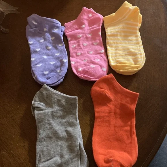 4/$20 bundle and save
Colorful Ankle Socks Set - Picture 1 of 1